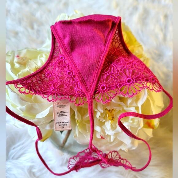 Bundle Victoria's Secret Very Sexy Bra, 34D Lace Padded Push-Up, VString Pink - Picture 13 of 14